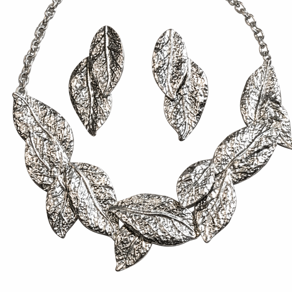SET DE HOJAS PLATEADAS COLLAR + AROS